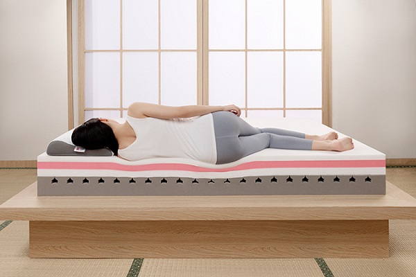 Đệm foam mang lại cho mẹ bầu giấc ngủ êm ái thoải mái