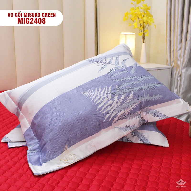 Vỏ gối đầu Misuko Green được thiết kế với gam màu nhã nhặn cùng họa tiết hiện đại tinh tế